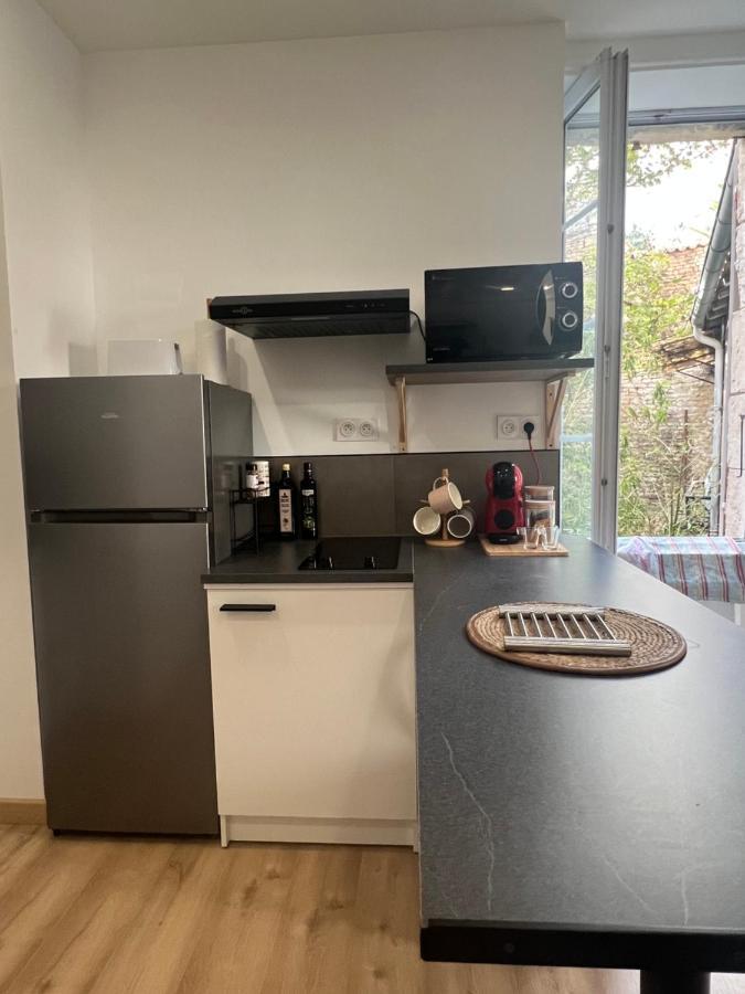 Apartamento Le Bjorn - T1 Chaleureux Refait A Neuf - Centre Niort Exterior foto